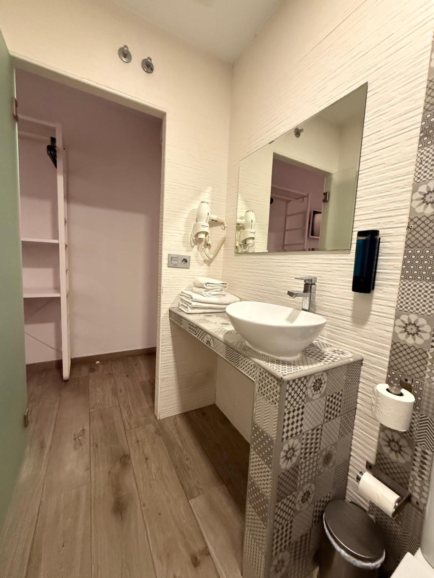 Hostal Letto Dal Mare Valencia Eksteriør bilde